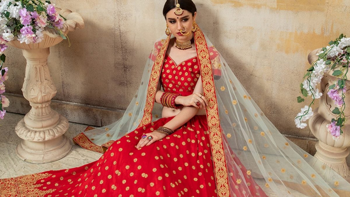 Best Red Bridal Lehengas for Weddings – you can’t miss!