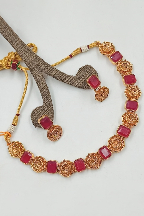 Gold Plated Necklace Set with Stone