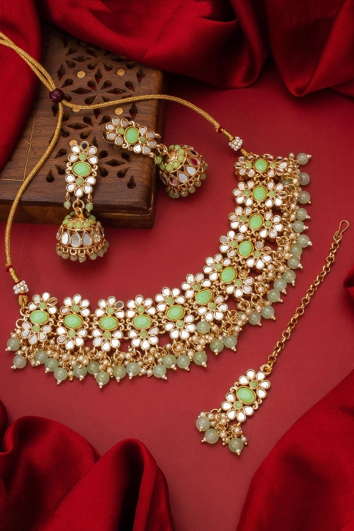 Light Green Alloy Necklace Set with Stone Work