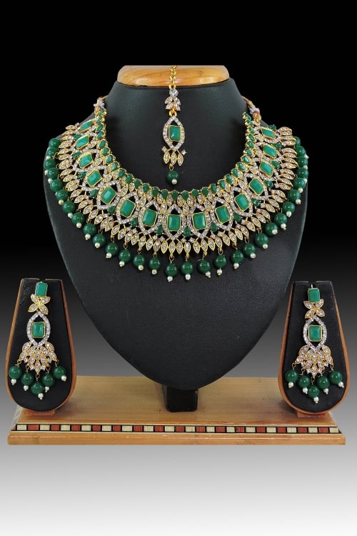 Alloy Stone and Diamond Studded Necklace Set