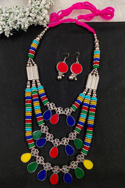 Multi Colored Layred Necklace Set
