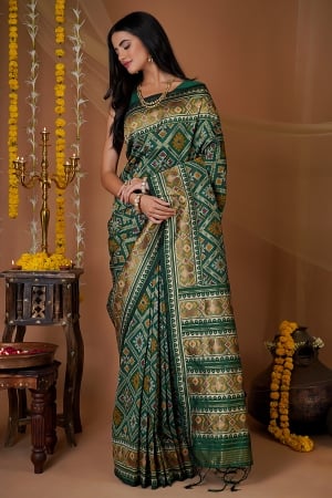 Get Traditional Saree Look @ Best Price 