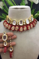 Choker Necklace Set with Maroon Pearl
