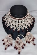 Alloy Stone and Pearl Worked Necklace Set
